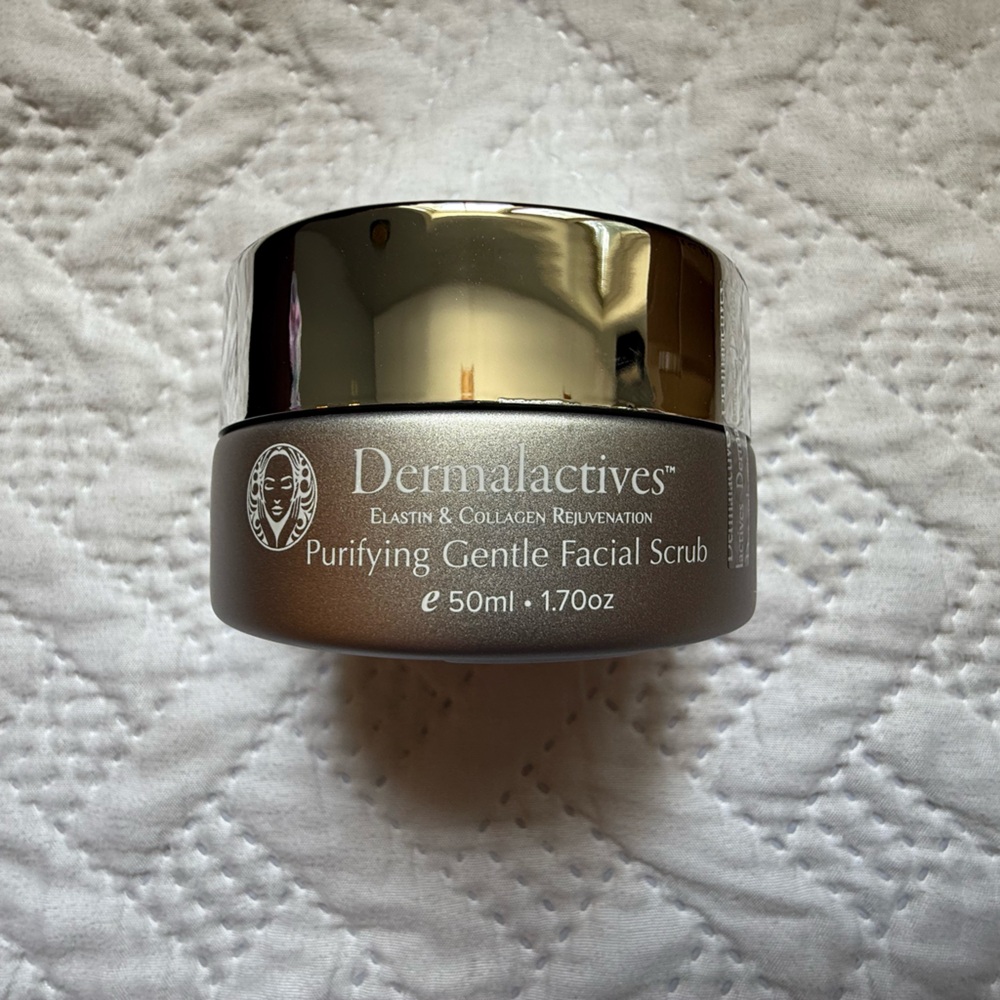 DERMALACTIVES Purifying Gentle Facial Scrub 50 ml NEW